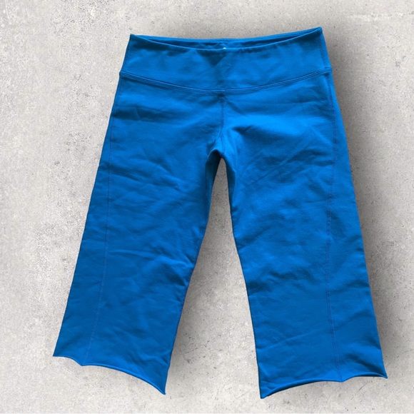 LuluLemon Athletica Cropped Leggings Size 6 - Picture 3 of 8